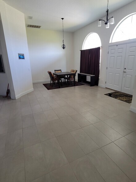 Building Photo - 116 Sunrise Hill Ln