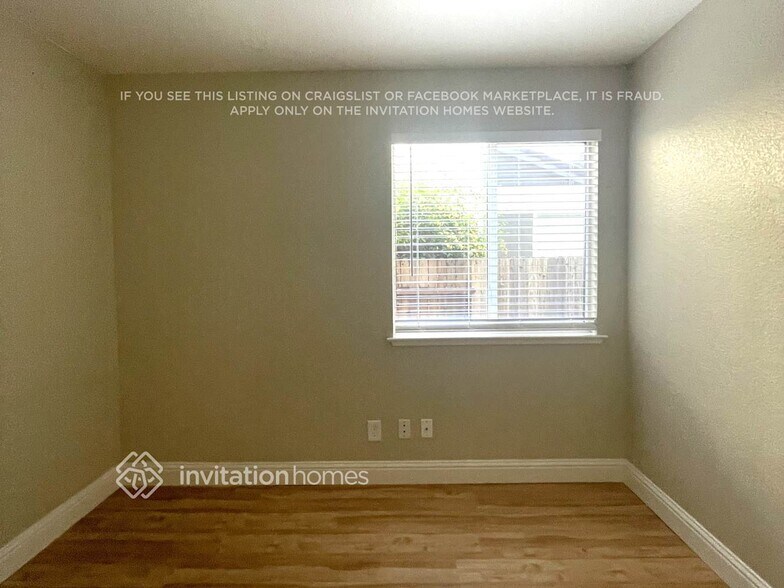 Building Photo - 2522 Drummond Dr