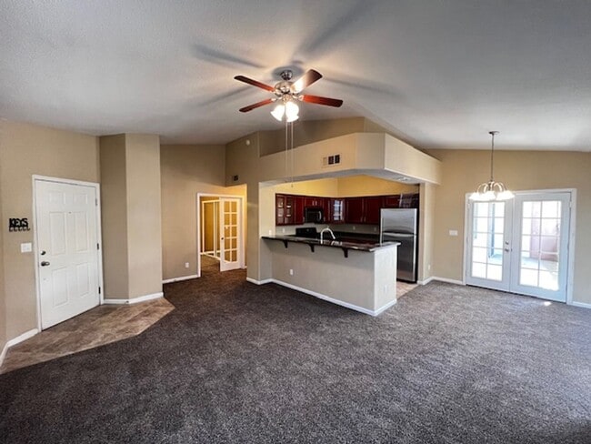 Building Photo - 3 Bedroom Condo - Gated - Summerlin - Detached Garage- New Carpet