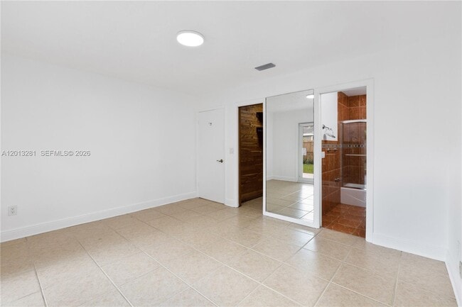 Building Photo - 5770 SW 55th St