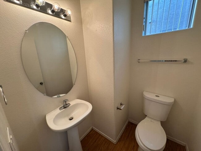 Building Photo - Willis Ranch Home in Chandler