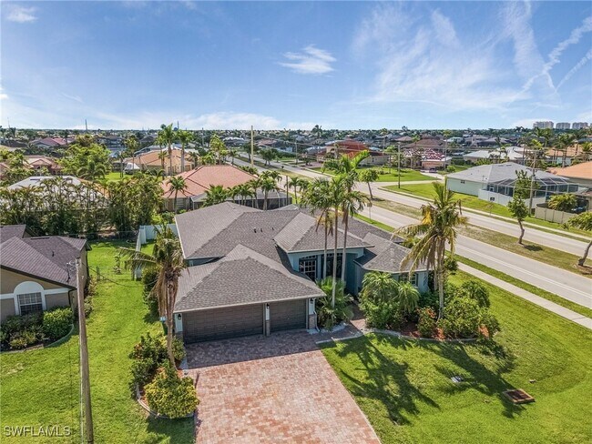 Primary Photo - 4733 SW 24th Ave
