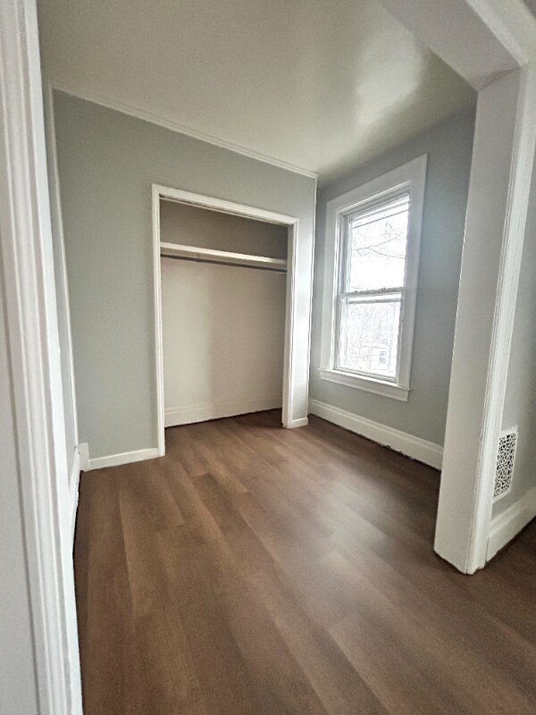 Building Photo - 299 N Balph Ave