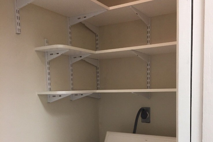 laundry dryer - 544 Cedarwood Dr