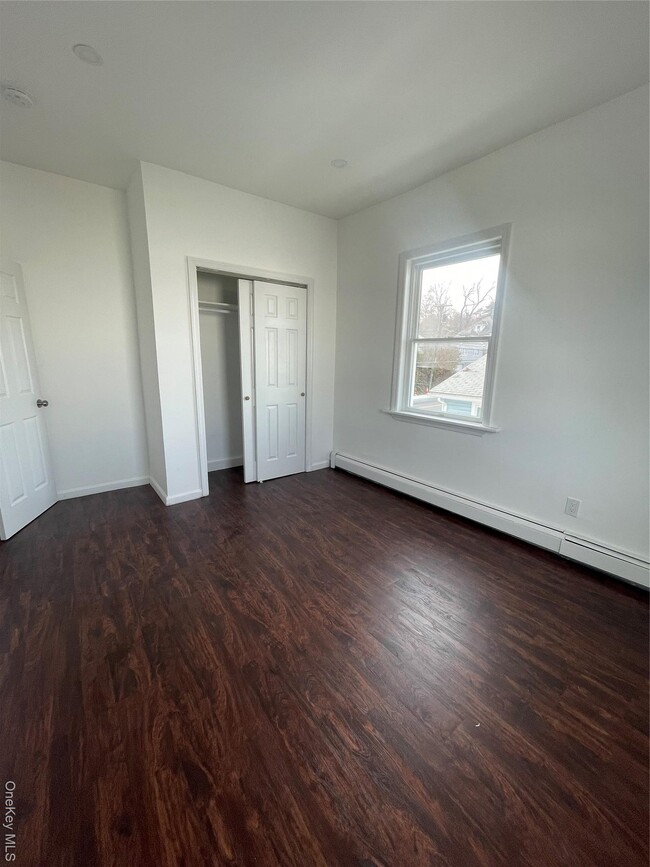 Building Photo - 70 Dobbs Ferry Rd