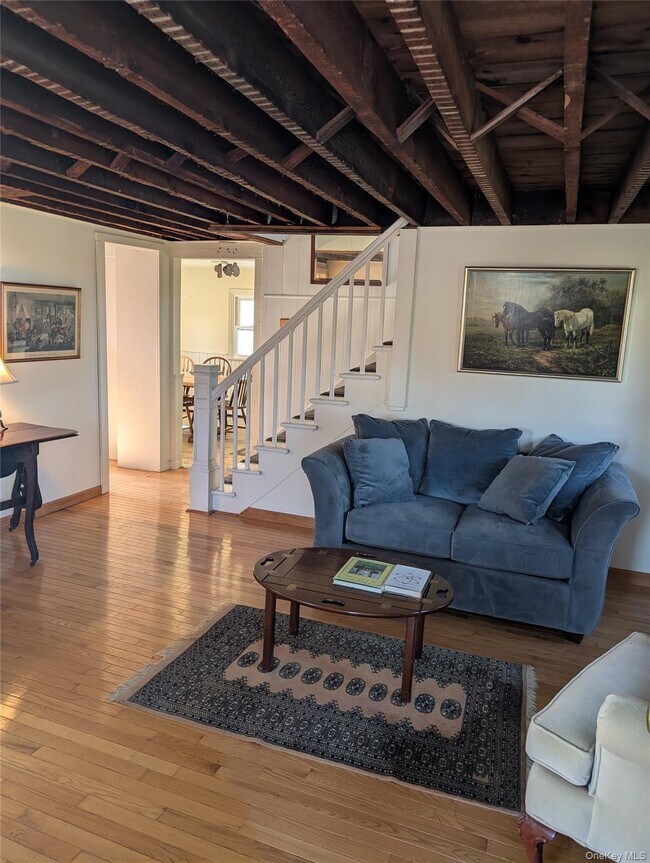 Building Photo - 21 Maloney Ln