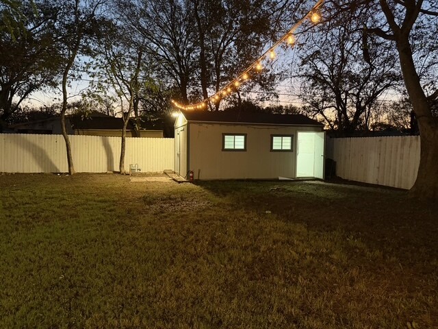 Building Photo - 1105 Highland Dr