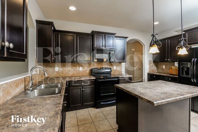 Building Photo - 12839 Olmsted Cir