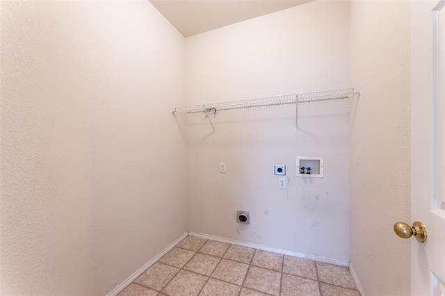 Building Photo - 8417 Robertson Dr