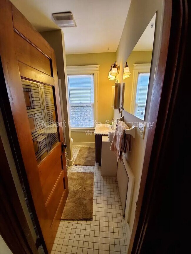 Building Photo - 137 Liberty St