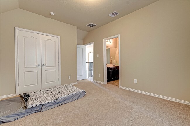 Building Photo - 907 River Delta Ln