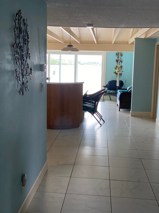 Hall way - 160 Stanford Dr
