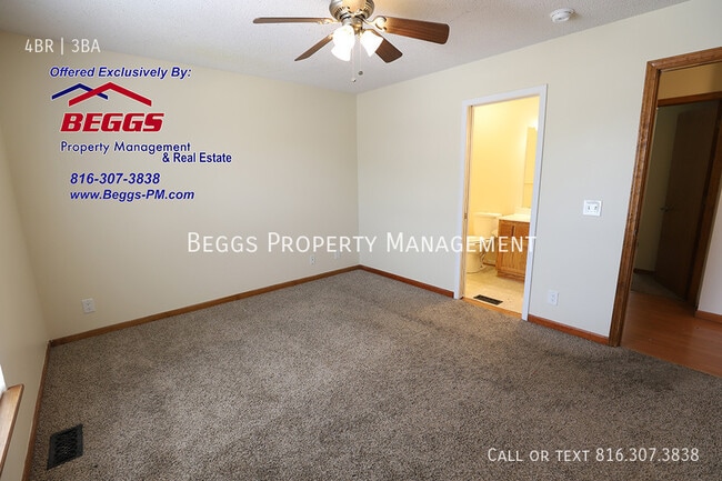 Building Photo - 2116 Glenside-