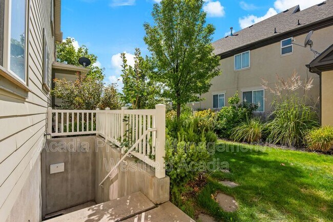 Building Photo - 4492 Harvest Moon Dr