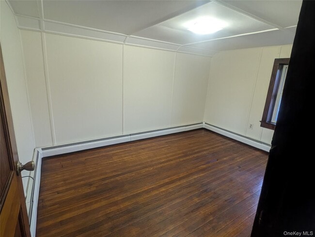 Building Photo - 217 King Rd