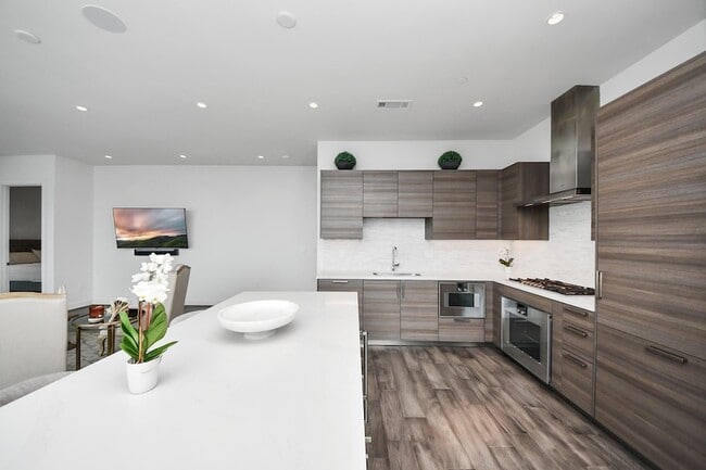 Building Photo - 4521 San Felipe St