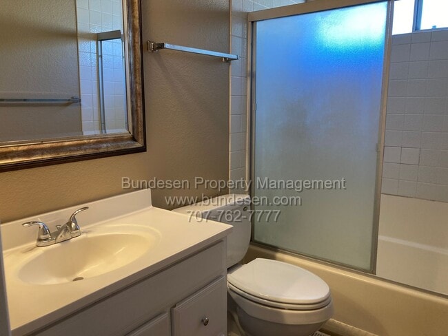 Building Photo - 465 Enterprise Dr