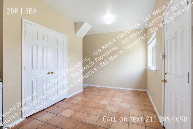 Building Photo - 6342 Queens Castle Dr