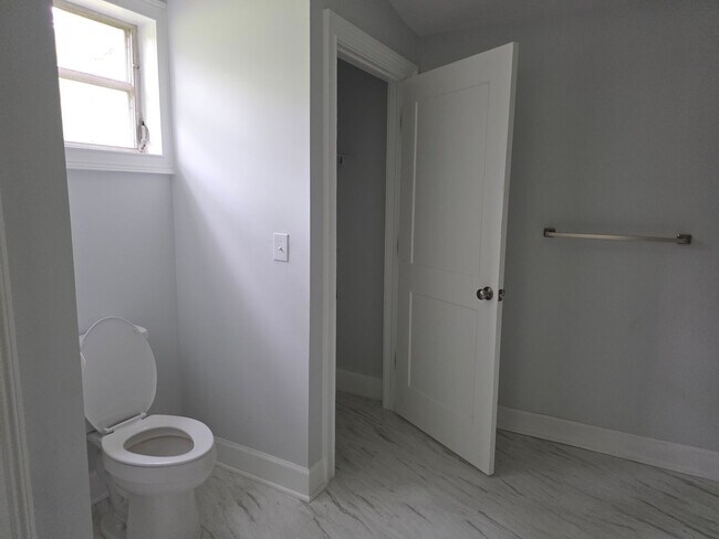 Building Photo - 115 Rowes Pump Dr