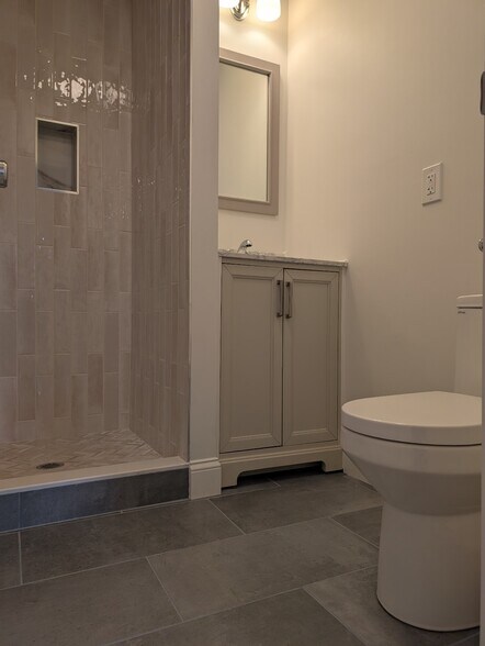 Building Photo - 47 Regent St