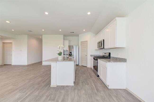 Building Photo - 1806 Laguna Wy