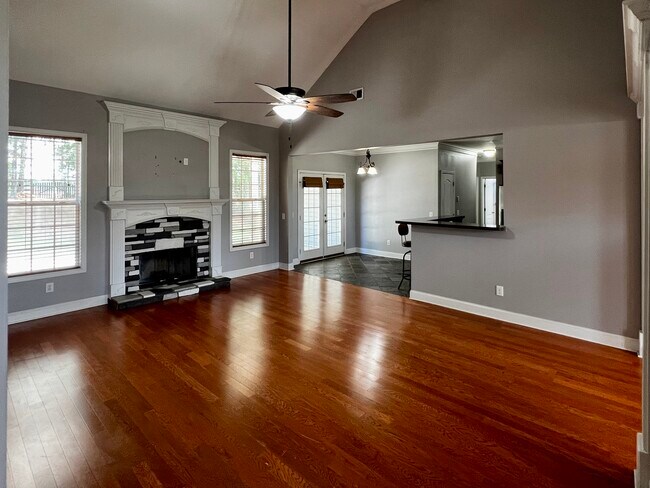 Building Photo - 451 Moriah Ln