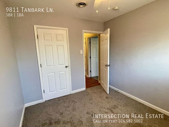 Building Photo - 9811 Tanbark Ln
