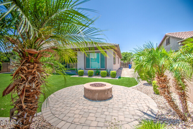 Building Photo - 7128 E Posada Ave