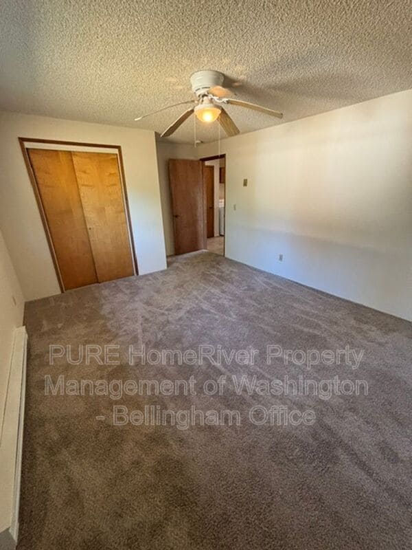 Building Photo - 5084-5086 LaBounty Drive