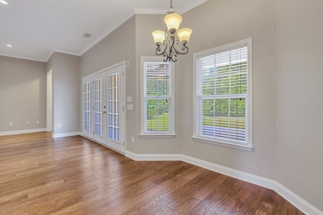 Building Photo - 1821 Old Carriage Trail