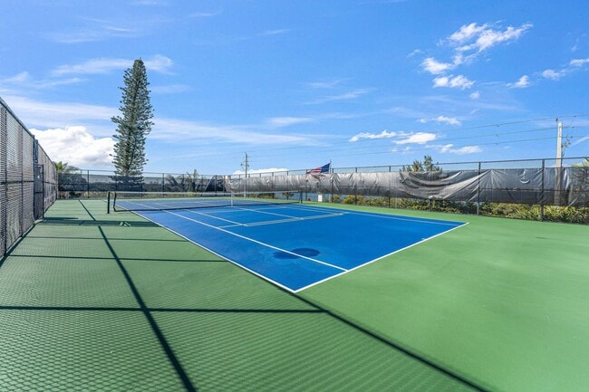 Building Photo - 5420 N Ocean Dr