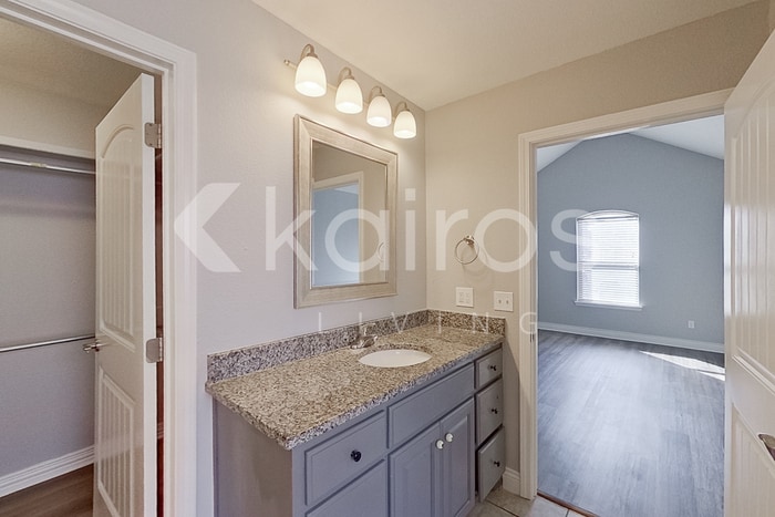 Building Photo - 7307 Albany Dr