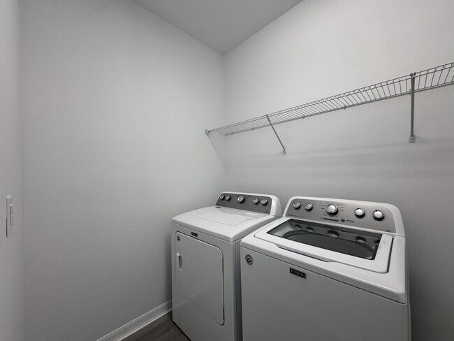 Building Photo - 11626 Parrotfish St
