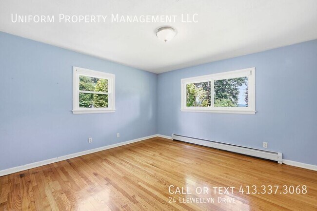 Building Photo - 24 Llewellyn Dr
