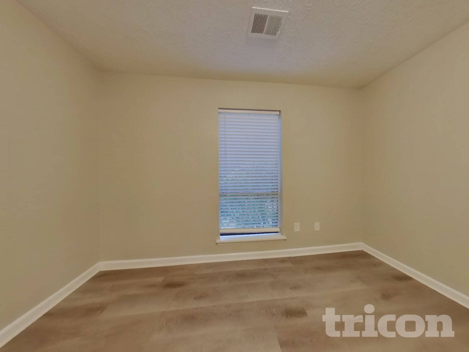 Building Photo - 1527 Flat Rock Rd