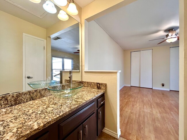 Building Photo - 1713 Timber Ridge Dr