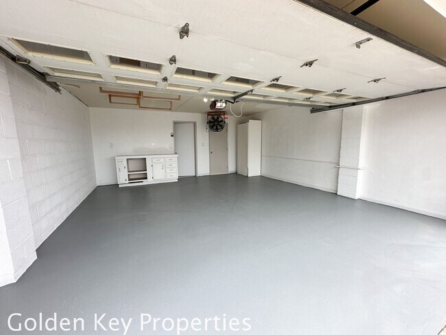 Building Photo - Ocean-View 2BR/2.5BA Townhome in Cardiff!