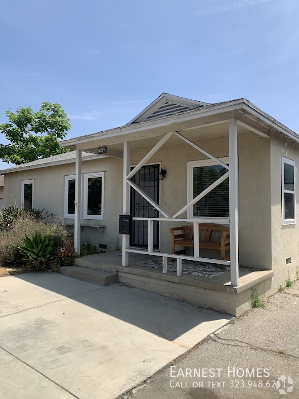 Building Photo - 8214 Laurelgrove Ave