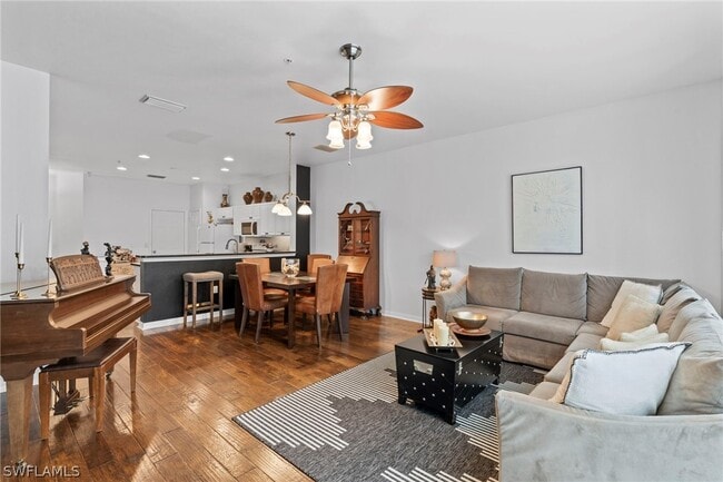 Building Photo - 941 Hampton Cir