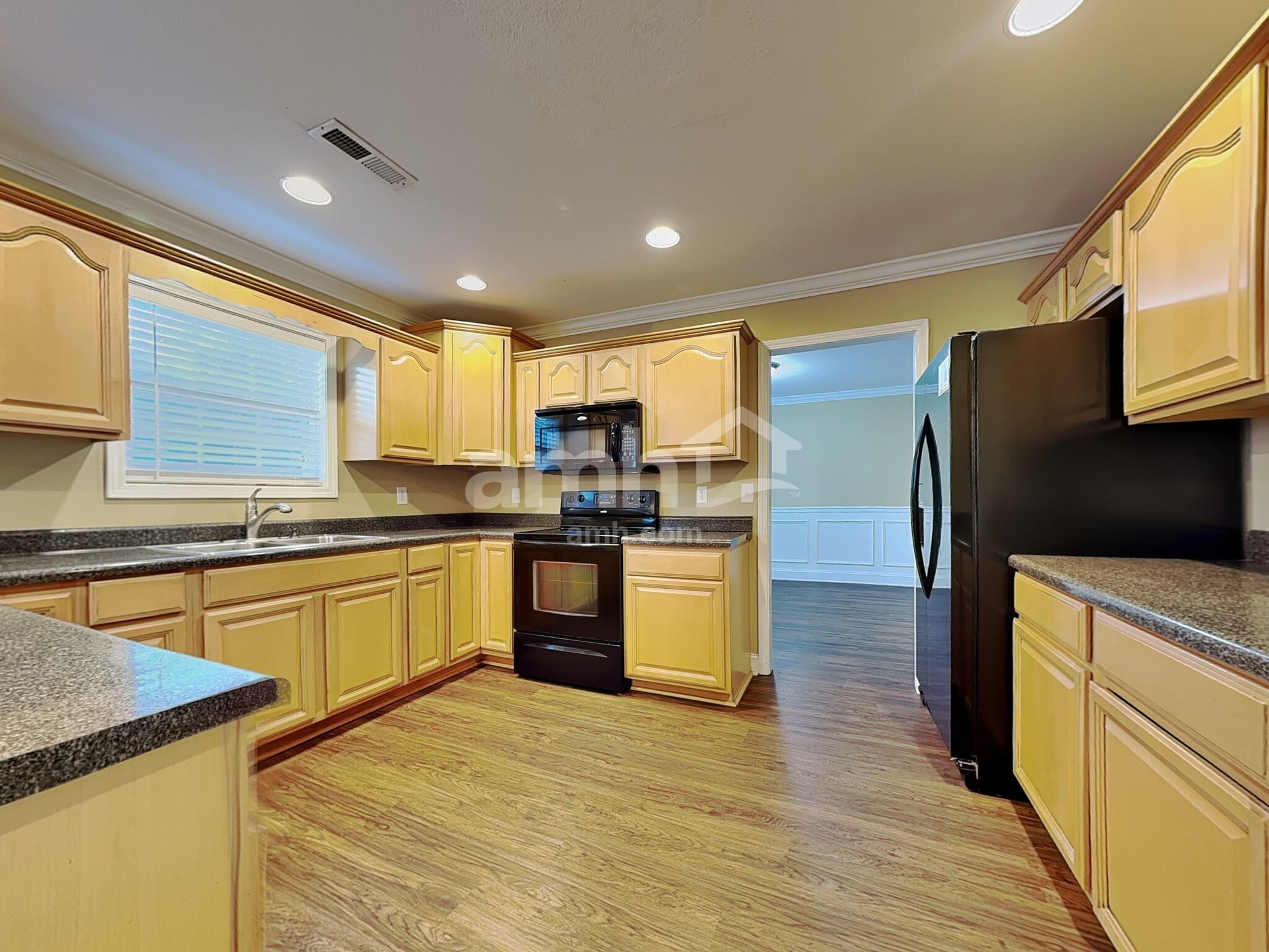 Building Photo - 6317 Stillglen Ln