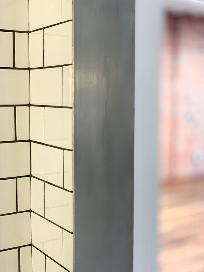 Building Photo - 855 N Pearl St