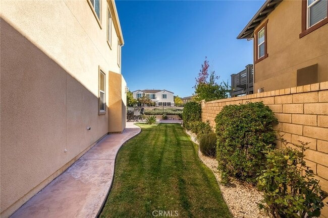 Building Photo - 24824 Carbon Ln