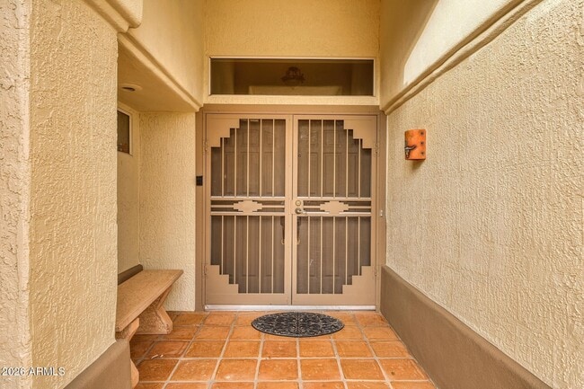 Building Photo - 15704 W Sentinel Dr