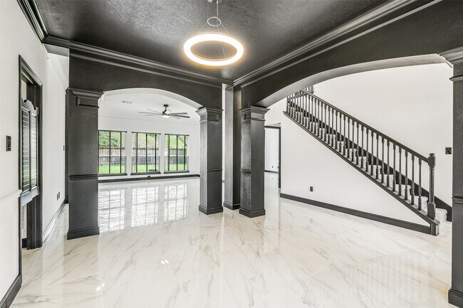 Building Photo - 11915 Helene Ct