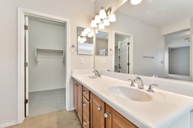Building Photo - 40834 N Noble Hawk Way