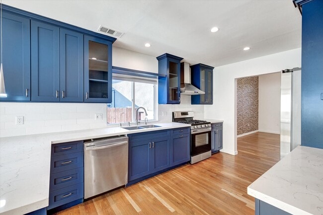 Building Photo - 5400 82nd W St