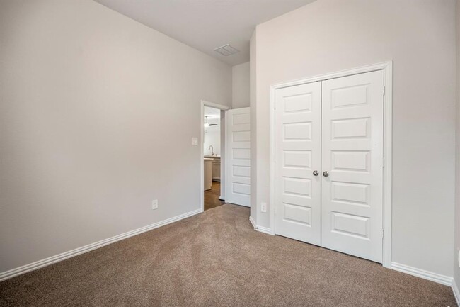 Building Photo - 202 Butterfly Orchid Ct