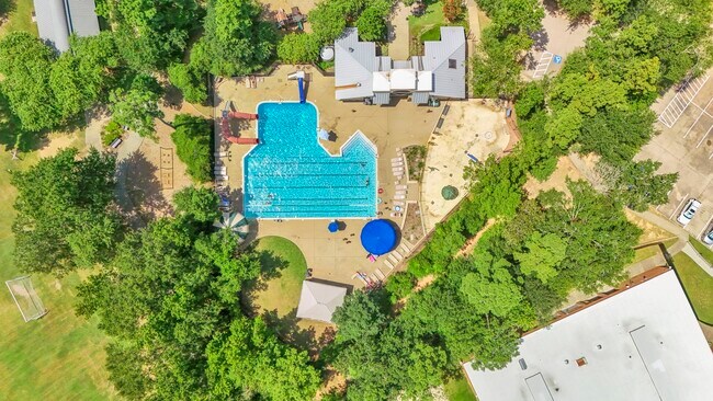 Building Photo - 31 Treescape Cir