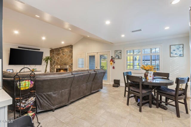 Building Photo - 4816 Indianola Way