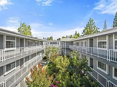 Building Photo - 1414 Brett Pl